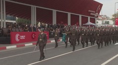 Turecko slaví sto let od založení. Do ulic se vydaly tisíce lidí