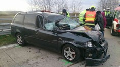 Pět lidí skončilo po vážné nehodě na dálnici D2 v nemocnici
