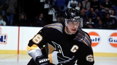 Jágrův nejhezčí gól v NHL? Klička, stahovačky a backhendová střela!