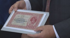 Za tuhle bankovku pořídíte dům! Ze sejfu ji vytáhnou až za rok