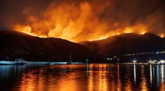 Evakuace v Řecku. Ministerstvo zahraničí varuje české turisty