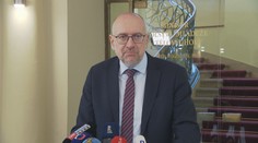 Vláda chce méně učitelů. Je jich příliš, brání to růstu platů, říká Bek