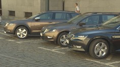 Ministerstvo koupilo institucím nová auta! Vyšla je skoro na miliardu