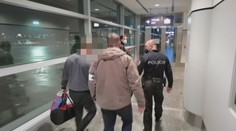 V letadle z Panamy řádil agresivní pasažér. Zastavili ho čeští policisté