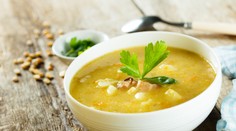 Vánoční polévka třikrát jinak: Vegetariánská lahoda