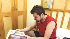 Vězení Petra Kramného: Podívejte se, kde je celé dny zavřený