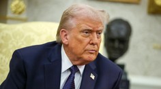 Íránské lodě v Hormuzském průlivu zlikvidujeme. Bude to rychlé a brutální, hrozí Trump