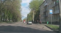 Ohnivé drama: Za jízdy jí začalo hořet auto. Se štěstím utekla