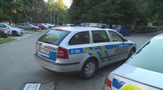 Drama v mateřské školce. Dívenka se na hřišti bodla o použitou stříkačku