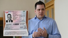 Polák se vydával za českého politika, na falešné doklady balil Japonky