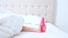 Použila vibrátor jako pomůcku při kojení. Tohle nečekala