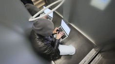 Policie obvinila muže z podvodů za 30 milionů. Nabízel falešný prodej počítačových serverů
