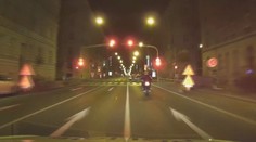 Muž v Praze na kradené motorce ujížděl policistům. Teď mu hrozí vězení