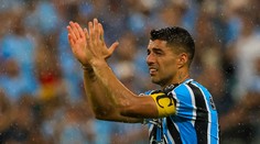 Prášky a injekce před zápasem. Jinak bych nehrál, šokuje Suárez