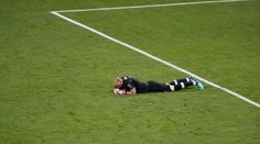 "Nikdy nepůjdeš sám...," Kariuse ale ze spoluhráčů nikdo neutěšil!
