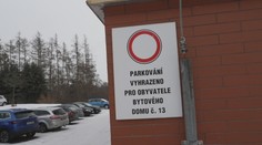 Obyvatelé sídliště v Jihlavě vyzráli nad placeným parkováním