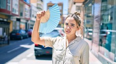 Žene se spalující vlna veder. Teploty vyletí až k 47 stupňům