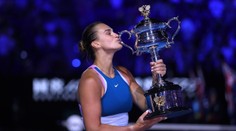 Sabalenková slaví první grandslam! V krásné bitvě udolala Rybakinovou