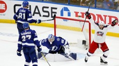 Boje o Stanley Cup začaly: Tampa absolutně propadla, Hertl dal gól!