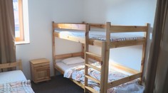 Podpora uprchlíků z Ukrajiny se změnila. Stát už nechce všem hradit ubytování