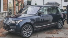 V Británii je na prodej unikátní auto. Jezdila v něm královna Alžběta II.
