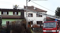 Žena si při vaření popálila třetinu těla! Hasiči vyjeli i k požáru přístřešku