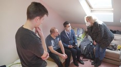 Místo inkubátorů postele, nemocnice využila bývalou porodnici k ubytování uprchlíků