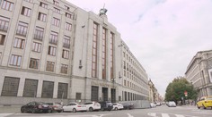 ČNB snížila úrokovou sazbu. Zlevní to splátky, ceny nemovitostí půjdou nahoru