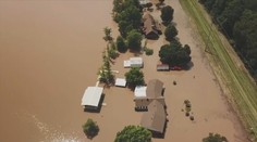 VIDEO: Spoušť po povodních v americkém státě Missouri