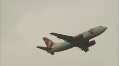 Omikron komplikuje leteckou dopravu. Aerolinky zrušily skoro osm tisíc spojů