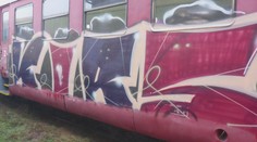 Sprejeři počmárali tři historické vagony. Škoda se vyšplhala na 130 tisíc