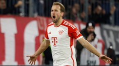 Akce sezóny Bundesligy opanoval Bayern. Kaneův gól přes půlku a Gnabryho pata
