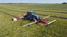 V Brně testují traktor bez řidiče. Zvládne prý mnohem víc