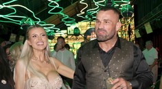 Lela ukázala, kdo ji teď objímá místo Karlose. Všechno má smysl, tvrdí