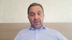 Umělé oplodnění pro nezadané? Měli bychom kvalitní děti, říká lékař Machač