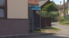Definitivní konec. U Příbrami rozebrali poslední telefonní budku v Česku