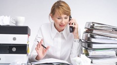 EXKLUZIVNÍ PRŮZKUM: Čechy nejvíc trápí byrokracie a korupce