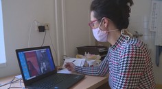 Část škol v Česku se uzavřela. Jinde omezili tělocvik nebo zpěv