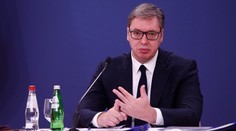 Prezident Srbska příspěvkem spustil poplach. Panují obavy, že se připravuje na válku