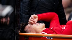 Opora Manchesteru United má po sezóně. Obránce utrpěl těžké zranění
