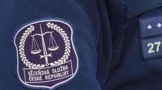 Osm dozorců mělo napadat vězně. Jsou trestně stíhaní