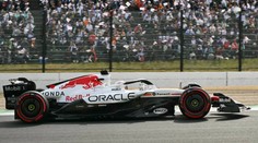 Úžasný Verstappen rekordem zachránil Red Bull. Cunoda odstartuje z 15. místa