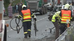 Opilý cyklista se v Pardubicích srazil s kamionem. Ten si toho ani nevšiml