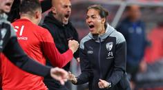 Dočasné řešení? Žena se na lavičce fotbalistů osvědčila a pokračuje
