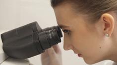 Kontrola potravin i testování na patogeny. Armádní laboratoř má široké využití