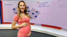 Půvabná rosnička TV Nova je těhotná. Zjistila to minuty před vysíláním