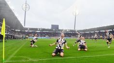 Lepší premiéru na novém stadionu si Hradec nemohl přát. Dynamu nadělil 5 gólů