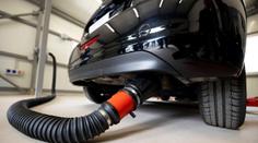 Zákaz spalovacích motorů v 7 otázkách a odpovědích. Jak se dotkne ojetin a co na to automobilky?