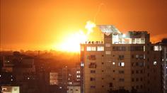 Izrael zahájil odvetné bombardování, napětí na Blízkém východě se dá krájet