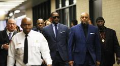 Propuštění na kauci si moc neužil! R. Kelly dluží na alimentech